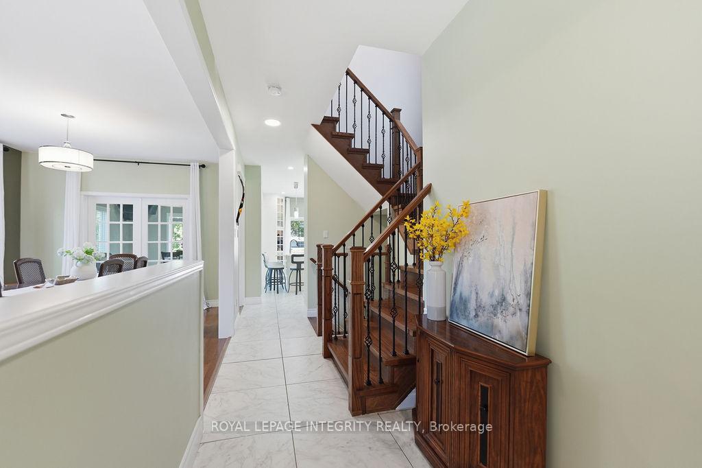 Photo 4 of 1067 Rocky Harbour Crescent, Ottawa, Riverside South/Gloucester Glen — HOMEH