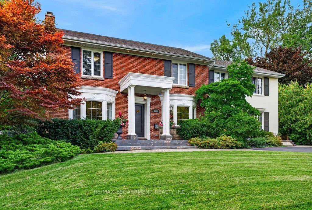 Photo 3 of 3151 Lakeshore Road, Burlington, Roseland — HOMEH