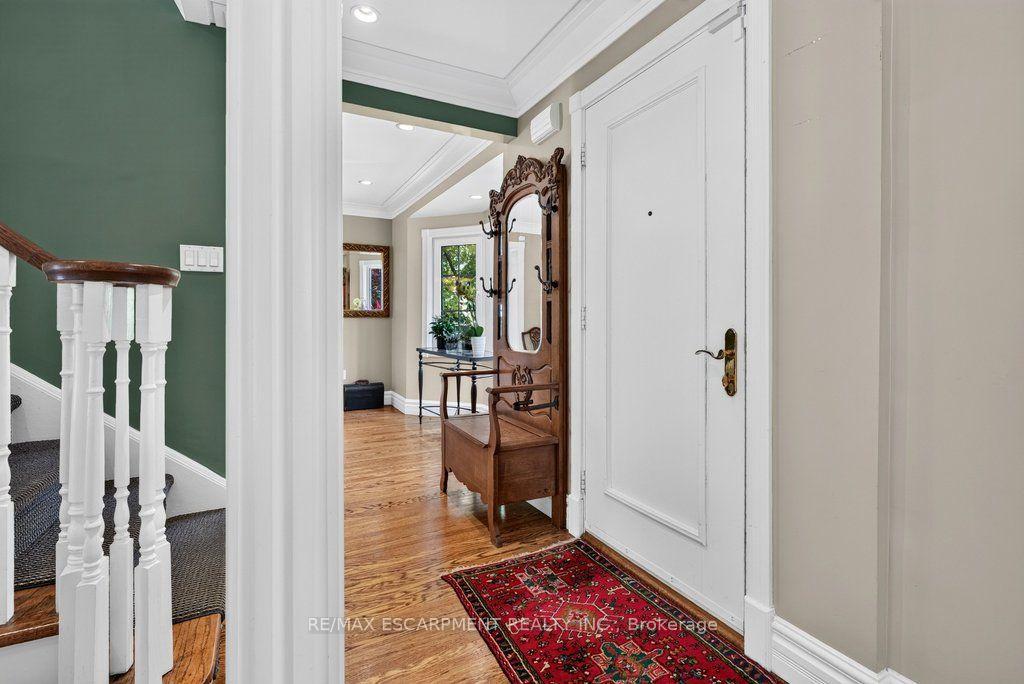 Photo 5 of 3151 Lakeshore Road, Burlington, Roseland — HOMEH