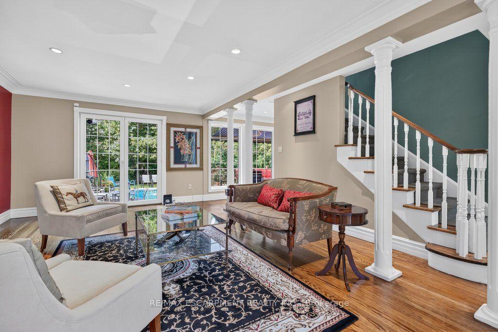 Photo 7 of 3151 Lakeshore Road, Burlington, Roseland — HOMEH
