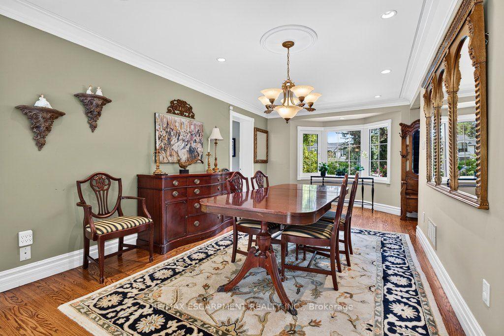 Photo 8 of 3151 Lakeshore Road, Burlington, Roseland — HOMEH