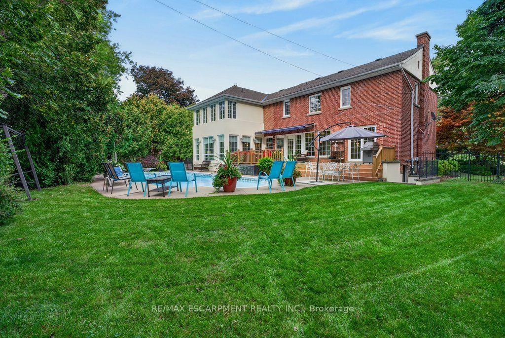 Photo 38 of 3151 Lakeshore Road, Burlington, Roseland — HOMEH