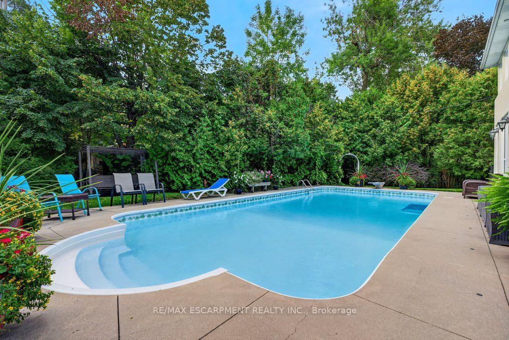 Photo 43 of 3151 Lakeshore Road, Burlington, Roseland — HOMEH