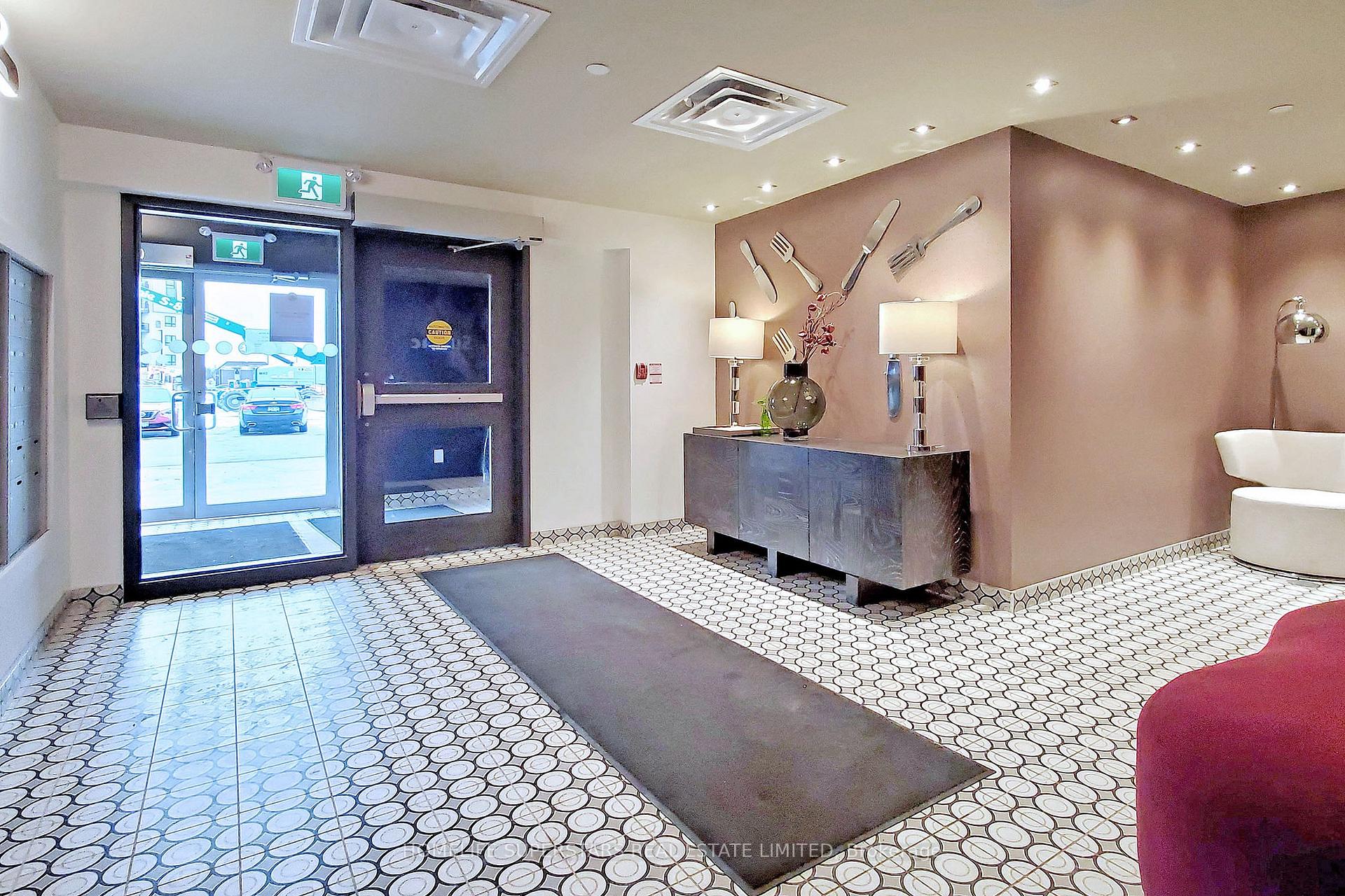 Photo 3 of Unit 207, 4 Spice Way, Barrie, Rural Barrie Southeast — HOMEH