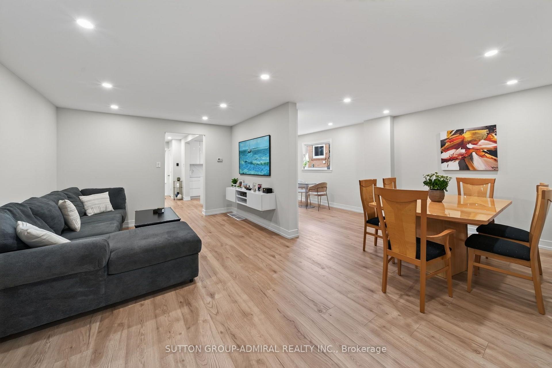 Photo 16 of 770 Pam Crescent, Newmarket, Huron Heights-Leslie Valley — HOMEH