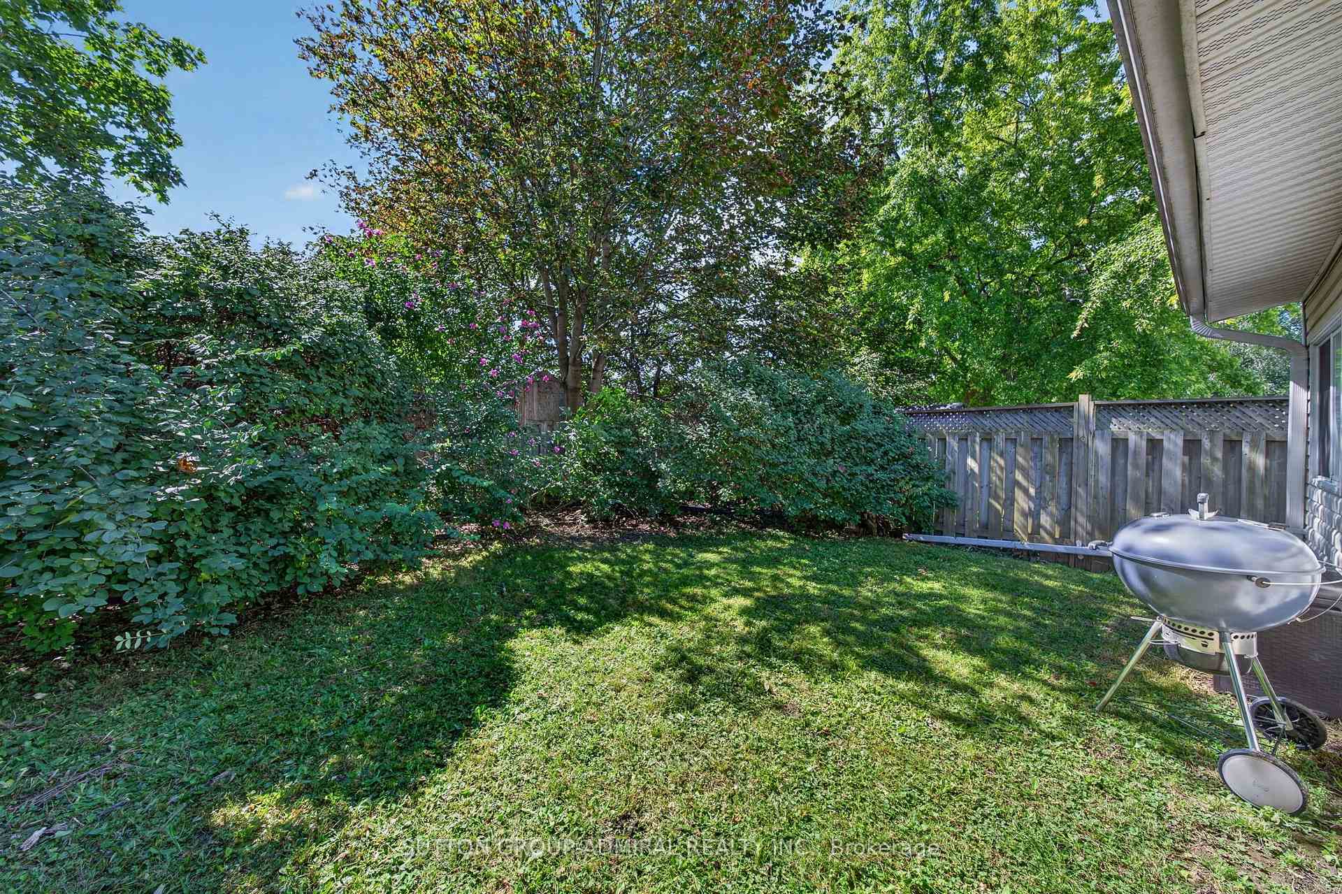 Photo 36 of 770 Pam Crescent, Newmarket, Huron Heights-Leslie Valley — HOMEH