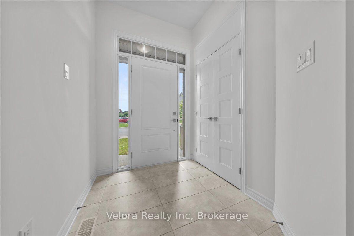 Photo 3 of 518 Vivera Place, Ottawa, Stittsville (North) — HOMEH