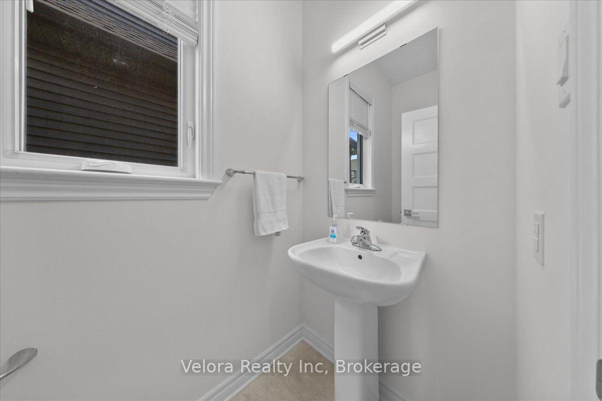 Photo 4 of 518 Vivera Place, Ottawa, Stittsville (North) — HOMEH