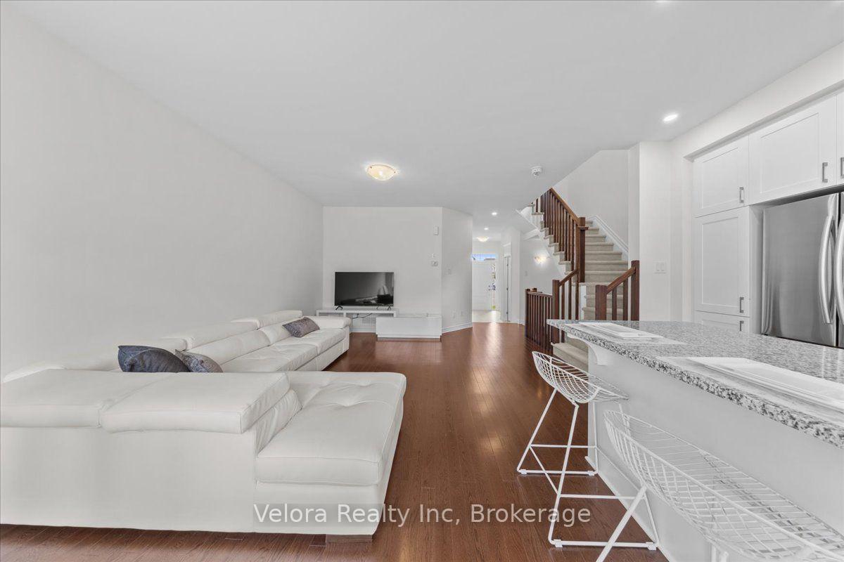 Photo 7 of 518 Vivera Place, Ottawa, Stittsville (North) — HOMEH