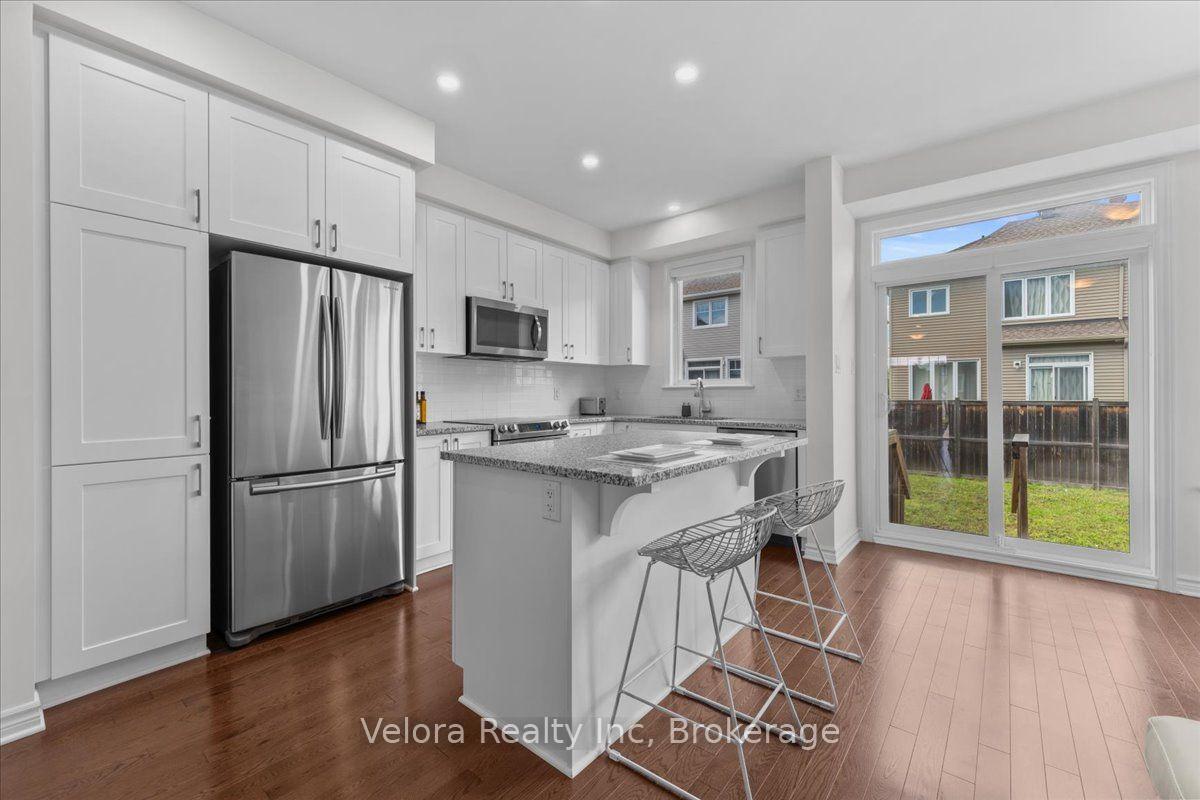 Photo 9 of 518 Vivera Place, Ottawa, Stittsville (North) — HOMEH