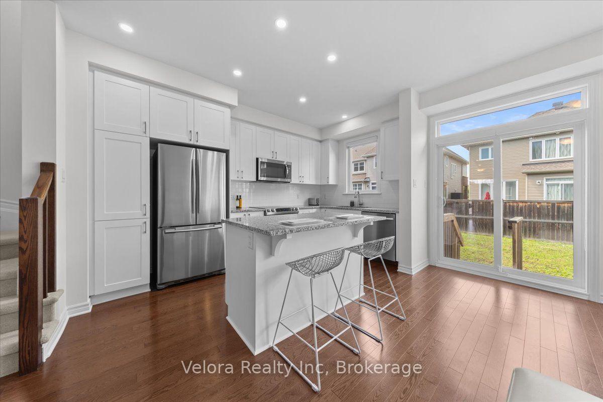 Photo 10 of 518 Vivera Place, Ottawa, Stittsville (North) — HOMEH