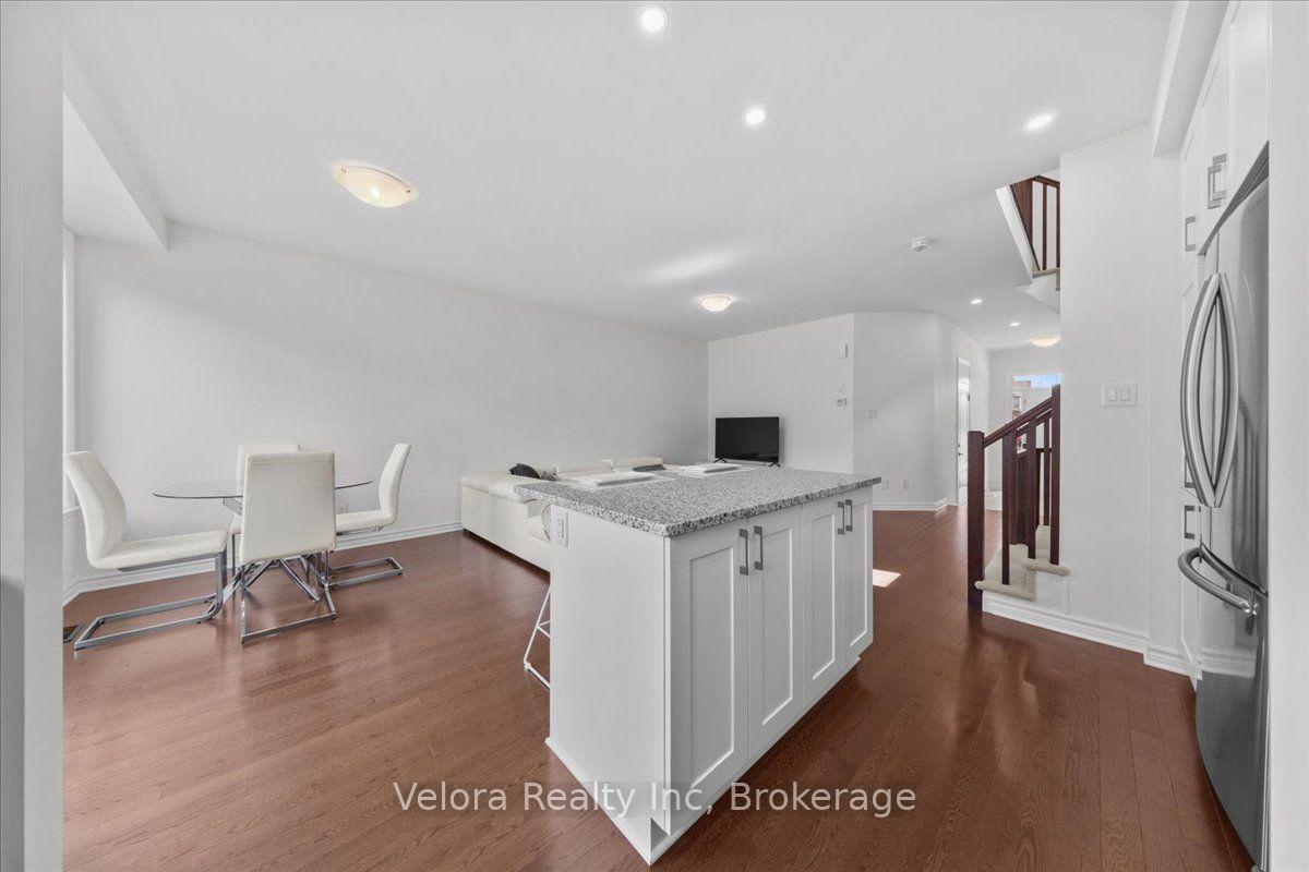 Photo 16 of 518 Vivera Place, Ottawa, Stittsville (North) — HOMEH