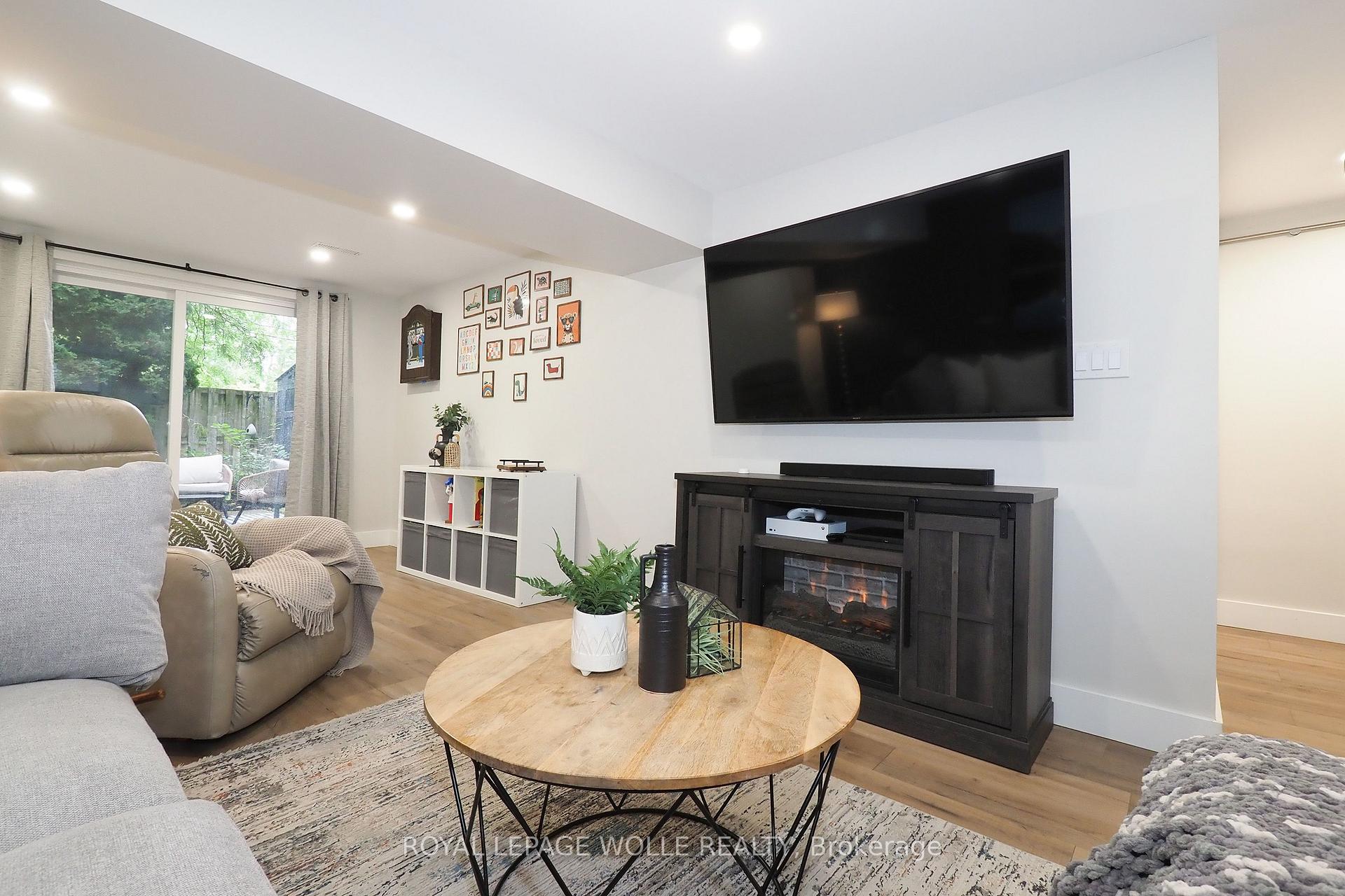 Photo 33 of Unit 5, 397 Keats Way, Waterloo, Beechwood West — HOMEH
