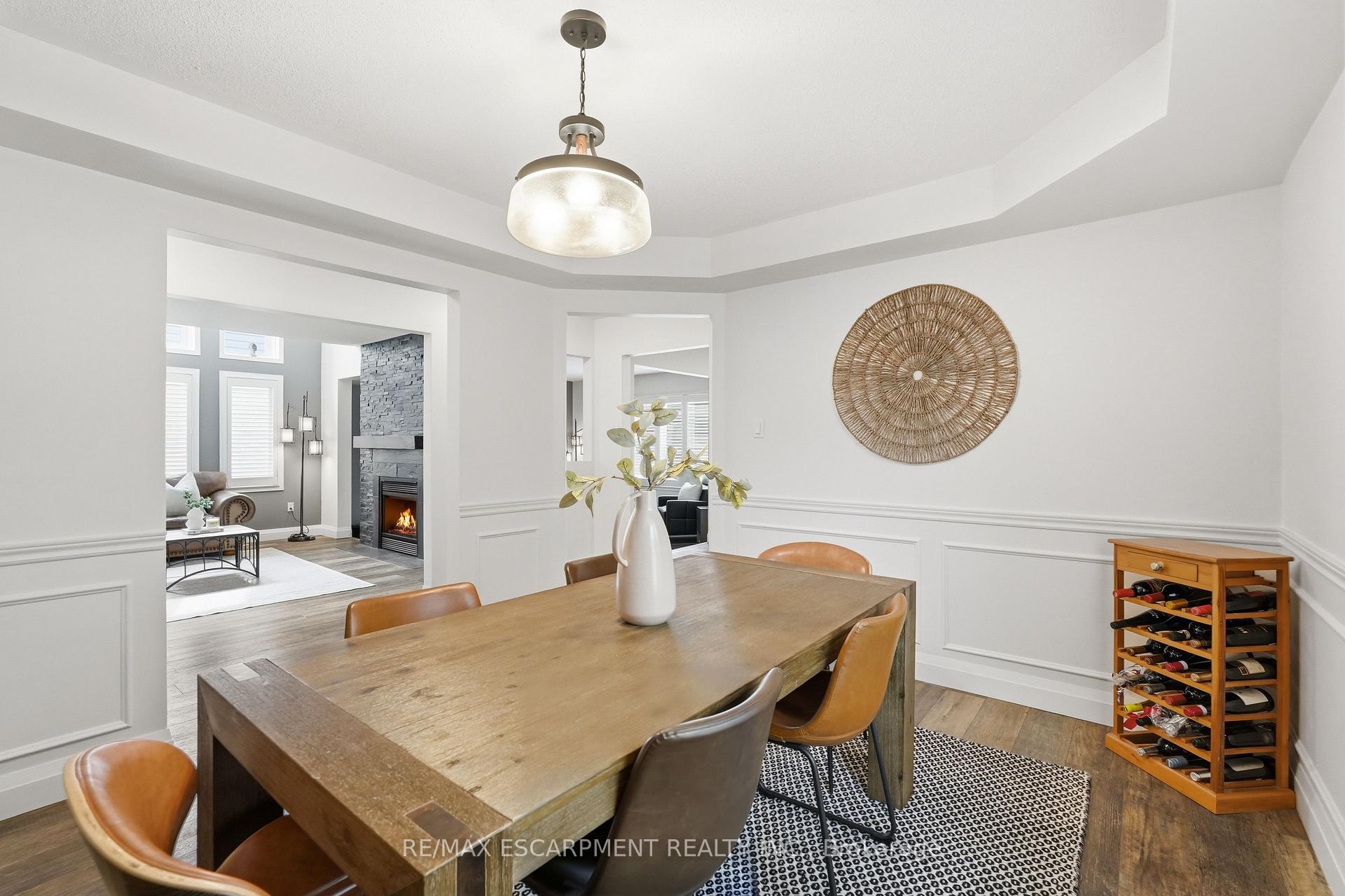 Photo 8 of 48 Bridgeport Crescent, Hamilton, Ancaster — HOMEH