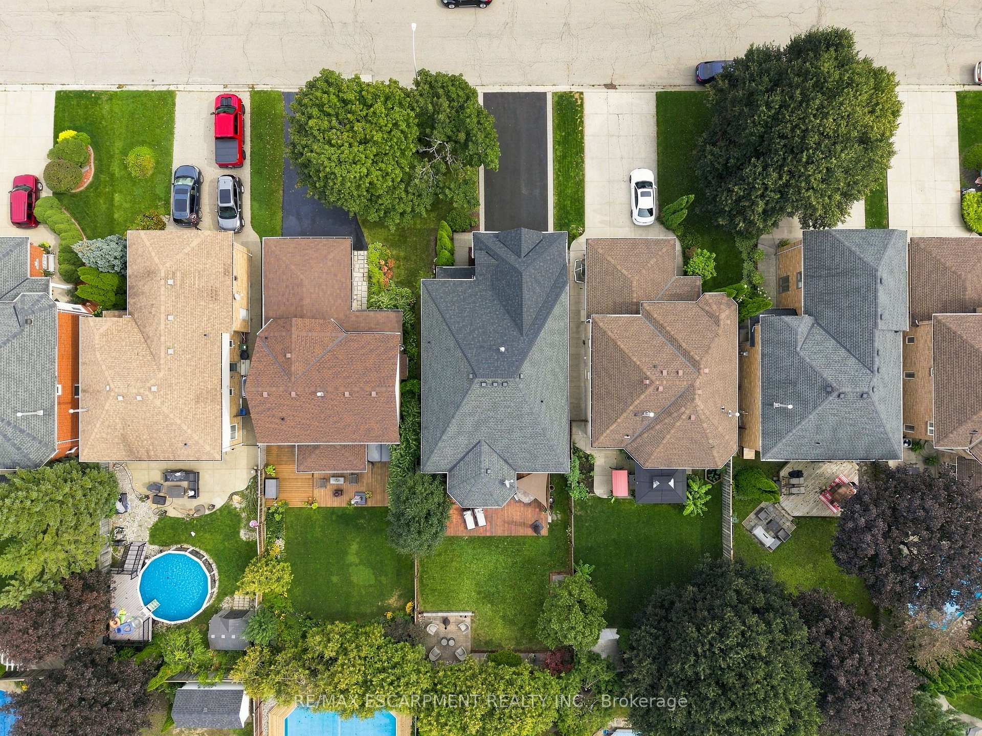 Photo 45 of 48 Bridgeport Crescent, Hamilton, Ancaster — HOMEH