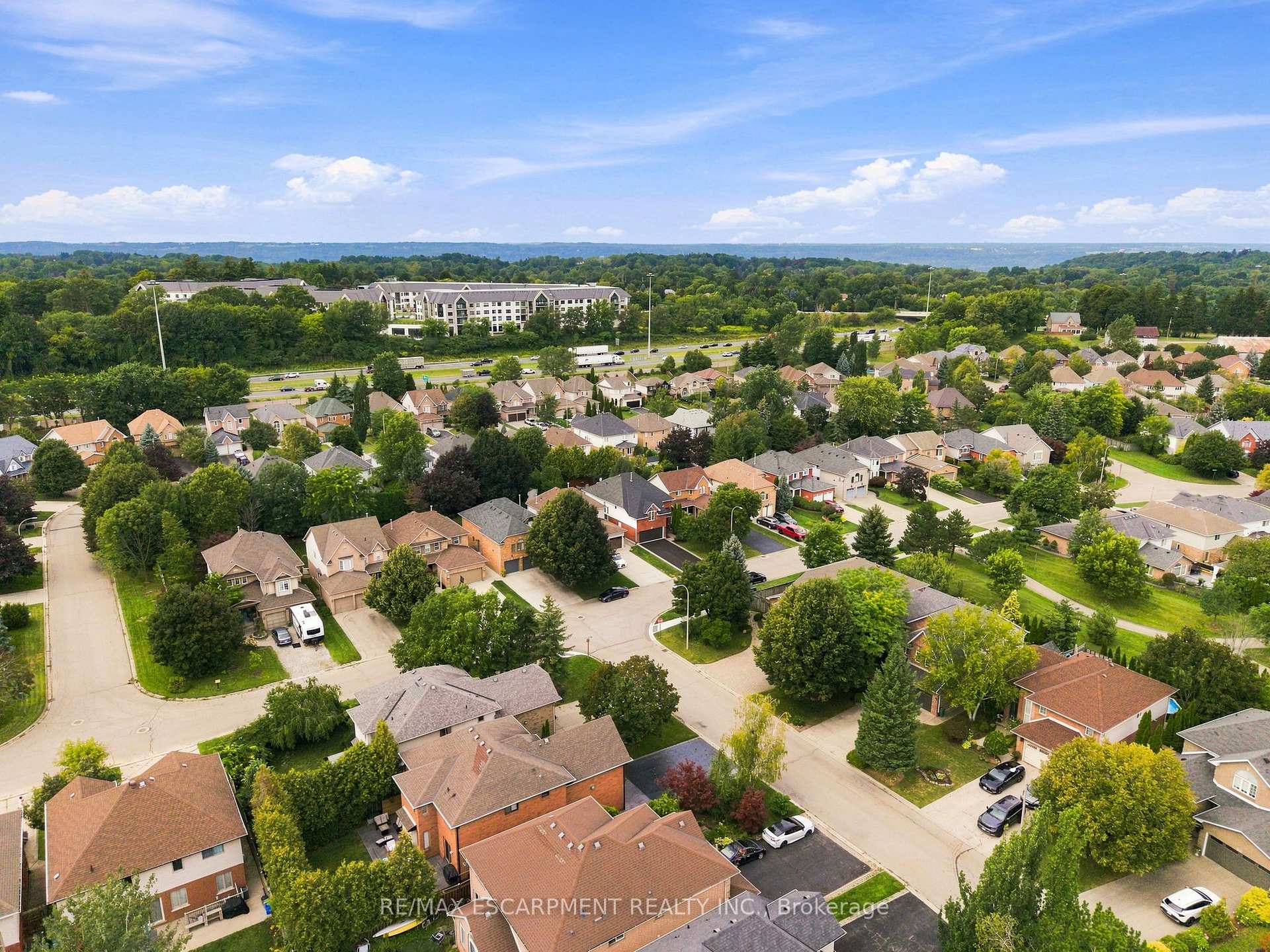 Photo 47 of 48 Bridgeport Crescent, Hamilton, Ancaster — HOMEH