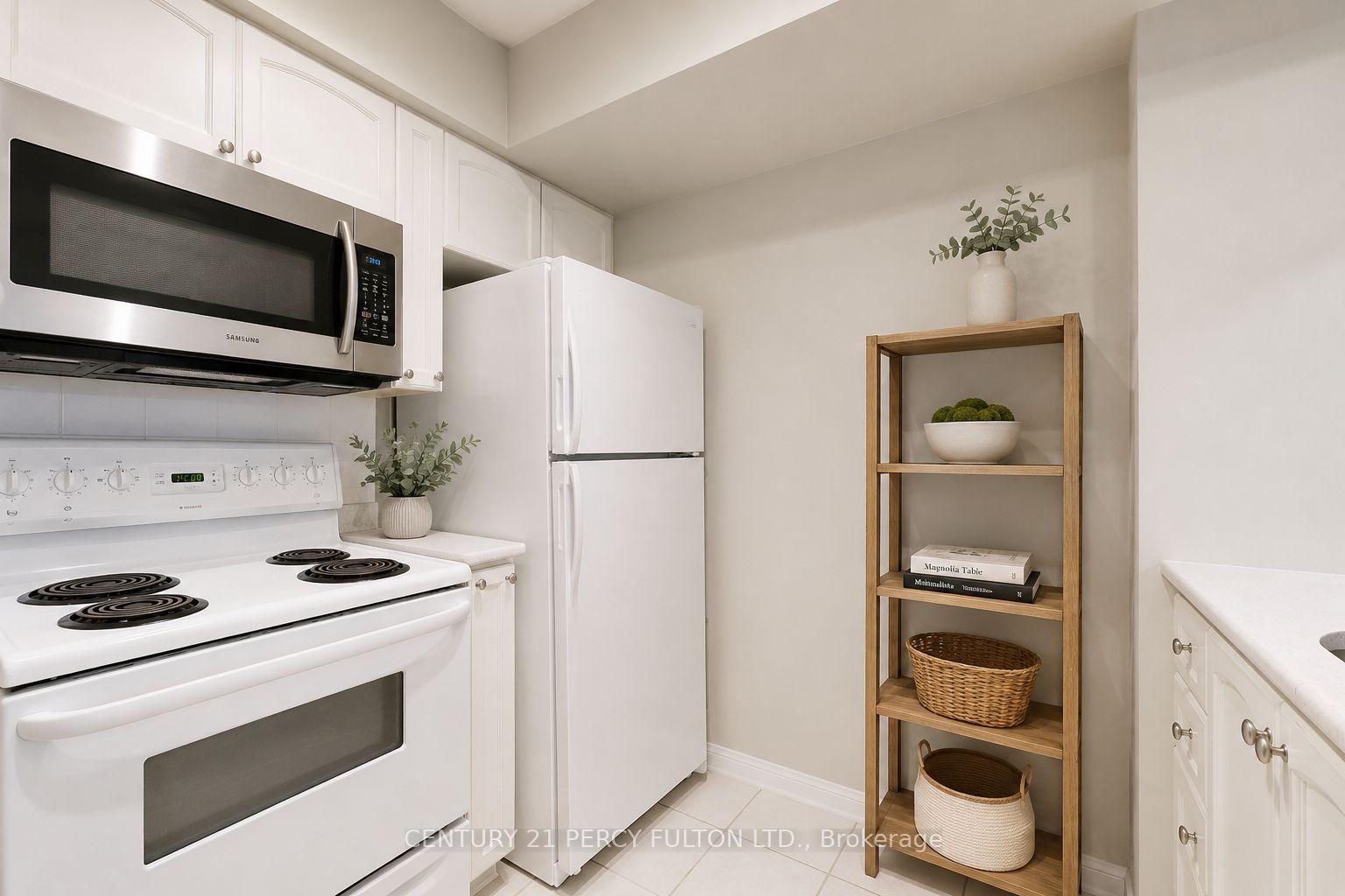 Photo 10 of Unit 538, 3 Everson Drive, North York, Willowdale East — HOMEH
