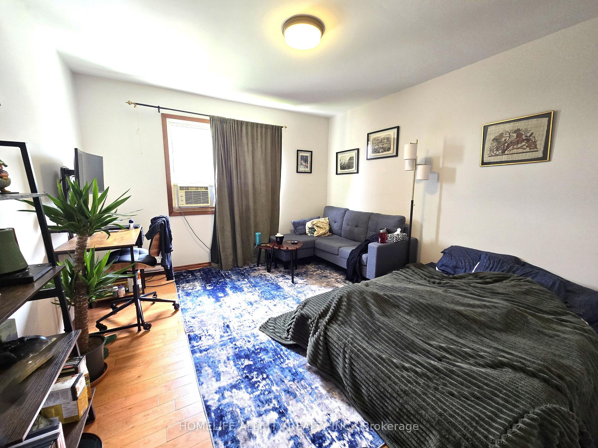 Photo 15 of 4 Bevdale Road, North York, Willowdale West — HOMEH