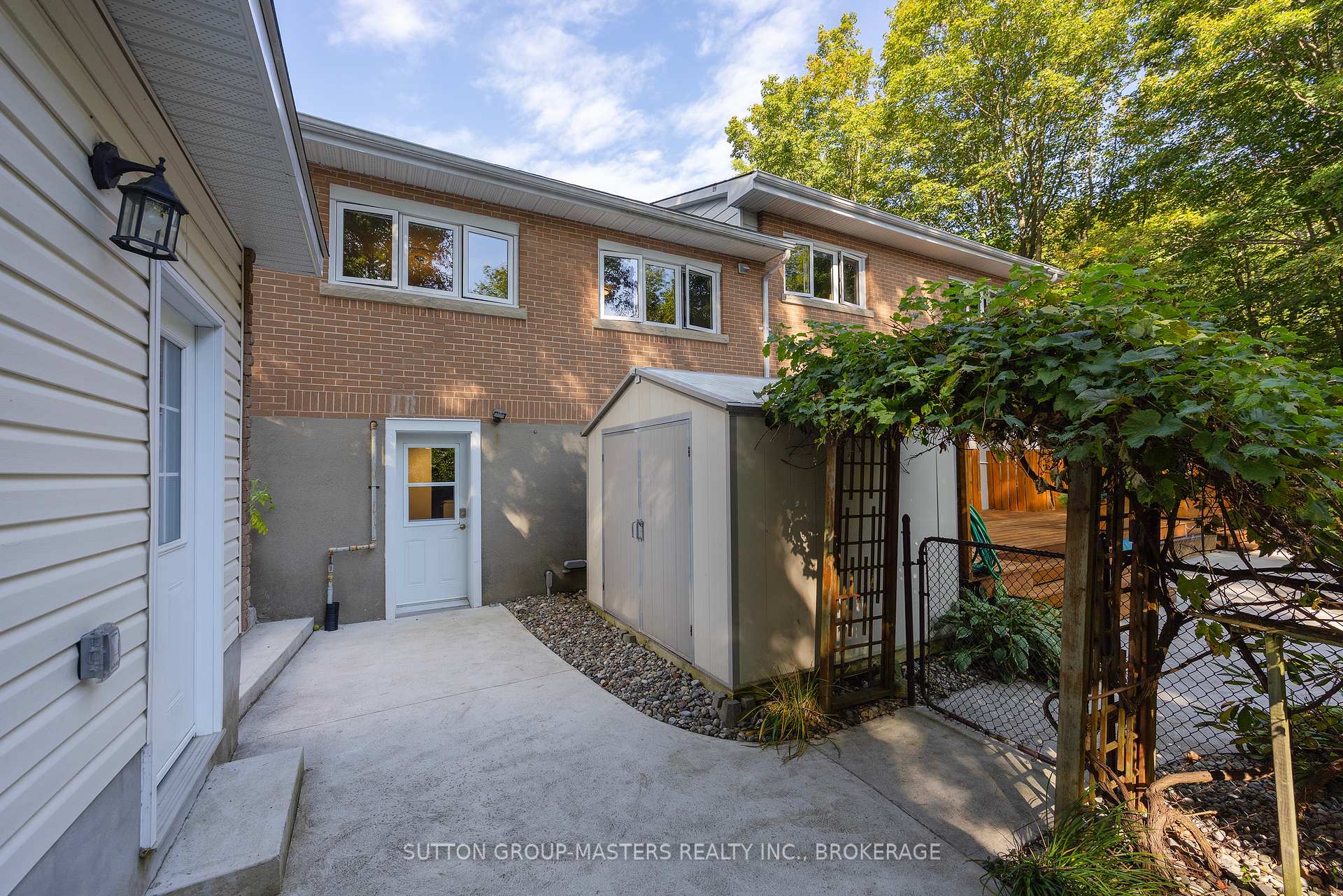 Photo 7 of 732 Centre Street, Kingston, South of Taylor-Kidd Blvd — HOMEH