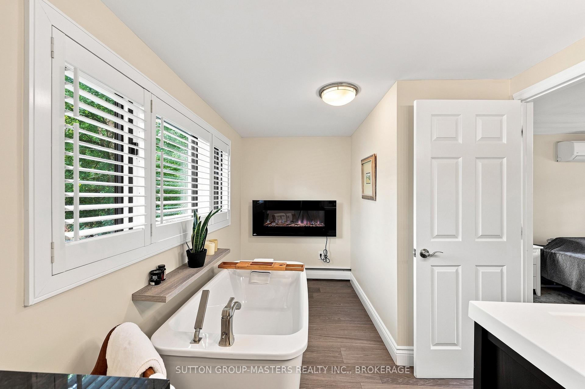 Photo 34 of 732 Centre Street, Kingston, South of Taylor-Kidd Blvd — HOMEH