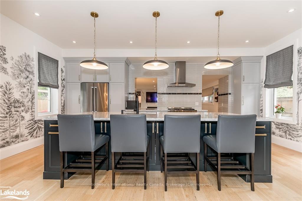 Photo 12 of 329 Third Street, Collingwood — HOMEH