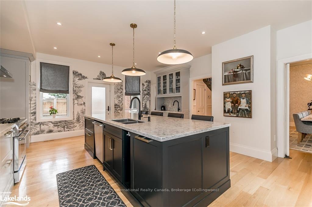 Photo 15 of 329 Third Street, Collingwood — HOMEH