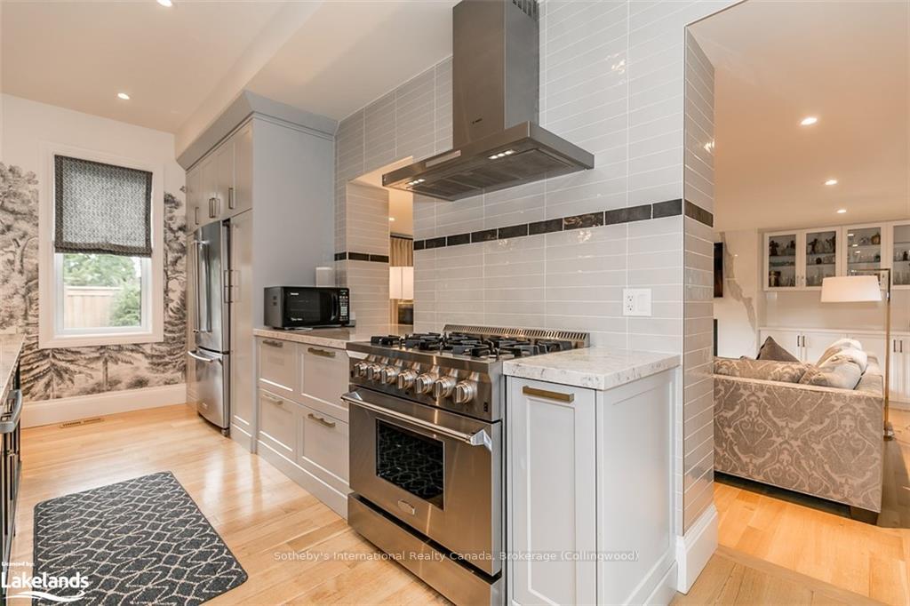 Photo 16 of 329 Third Street, Collingwood — HOMEH