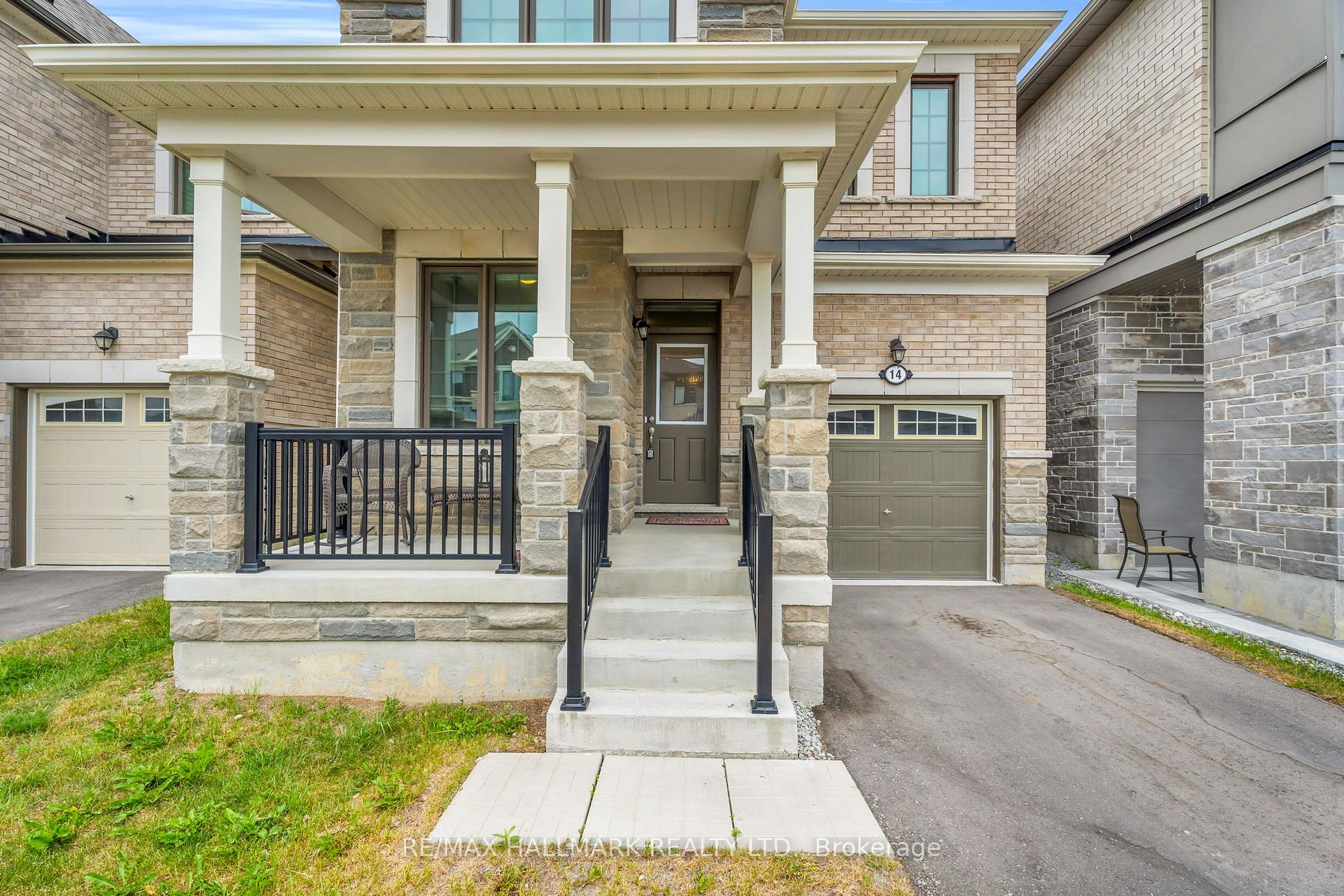 Photo 5 of 14 Eberly Woods Drive, Markham, Victoria Square — HOMEH