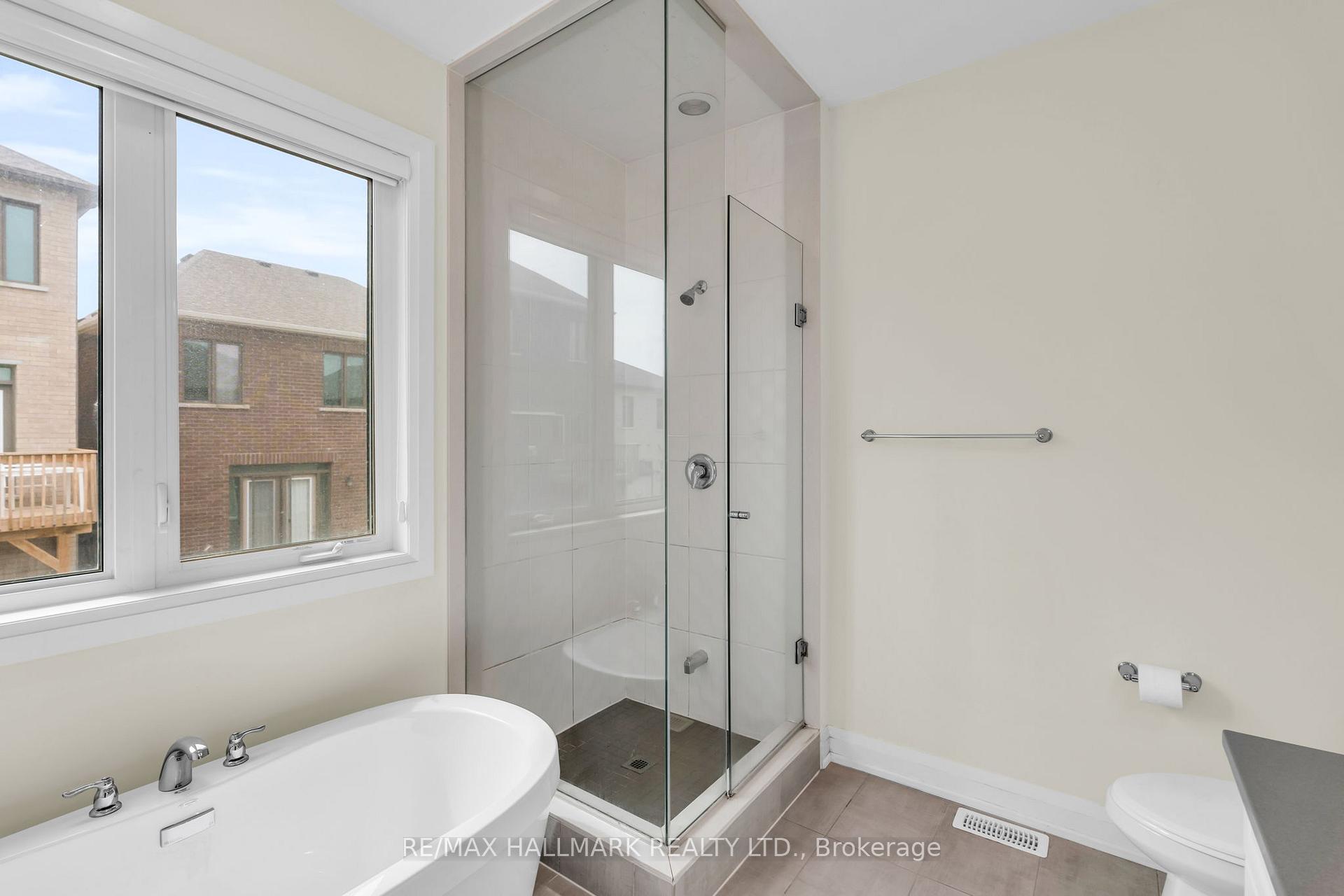 Photo 28 of 14 Eberly Woods Drive, Markham, Victoria Square — HOMEH
