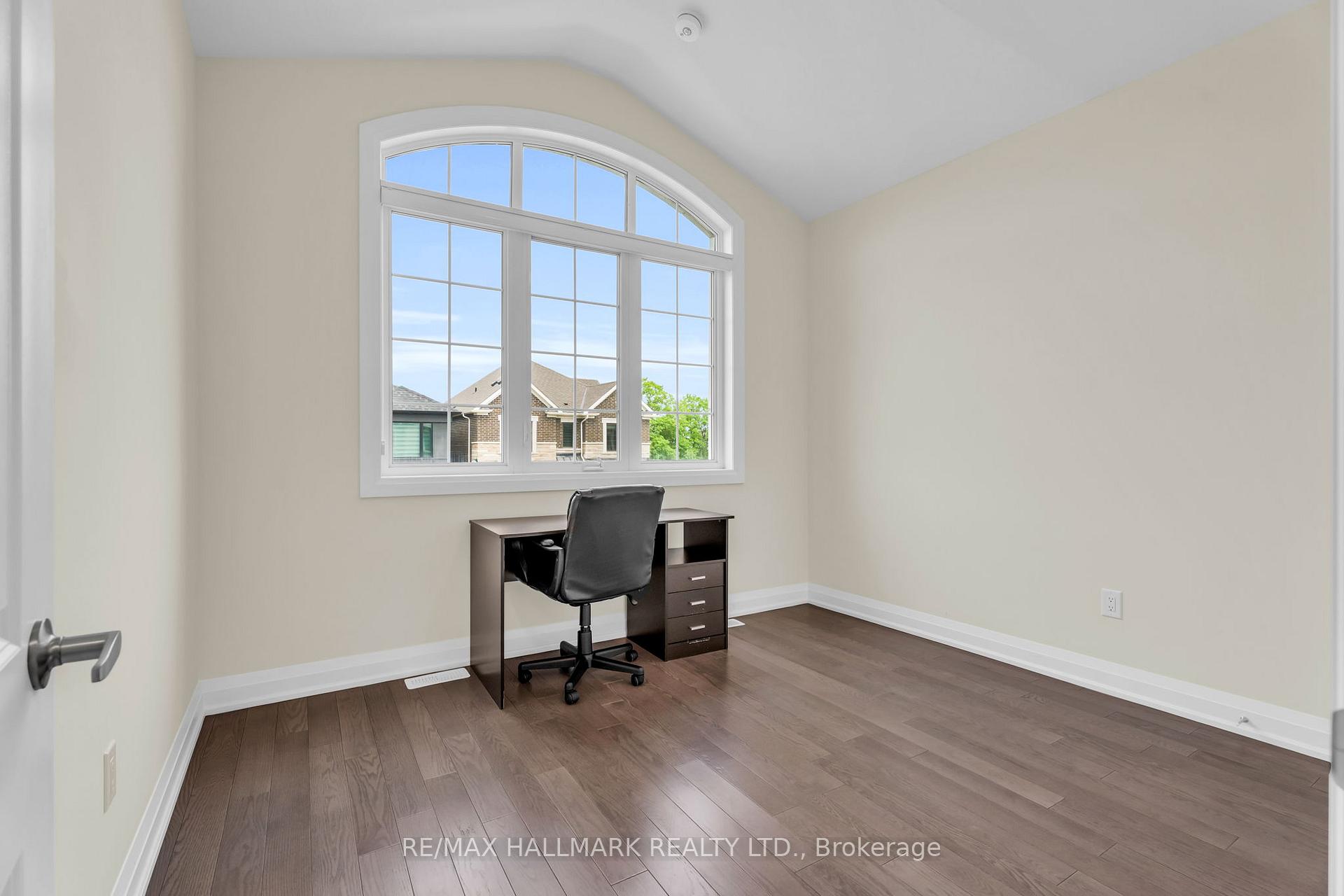 Photo 30 of 14 Eberly Woods Drive, Markham, Victoria Square — HOMEH