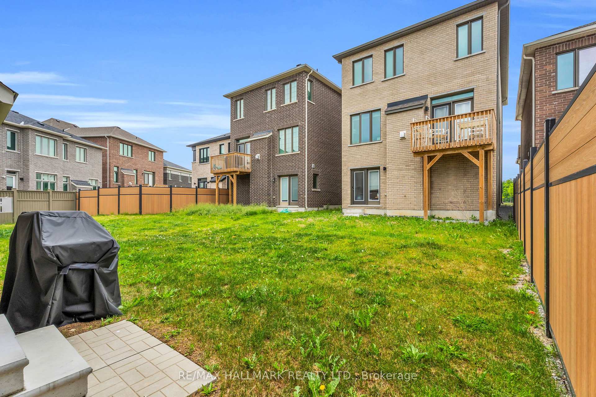 Photo 36 of 14 Eberly Woods Drive, Markham, Victoria Square — HOMEH