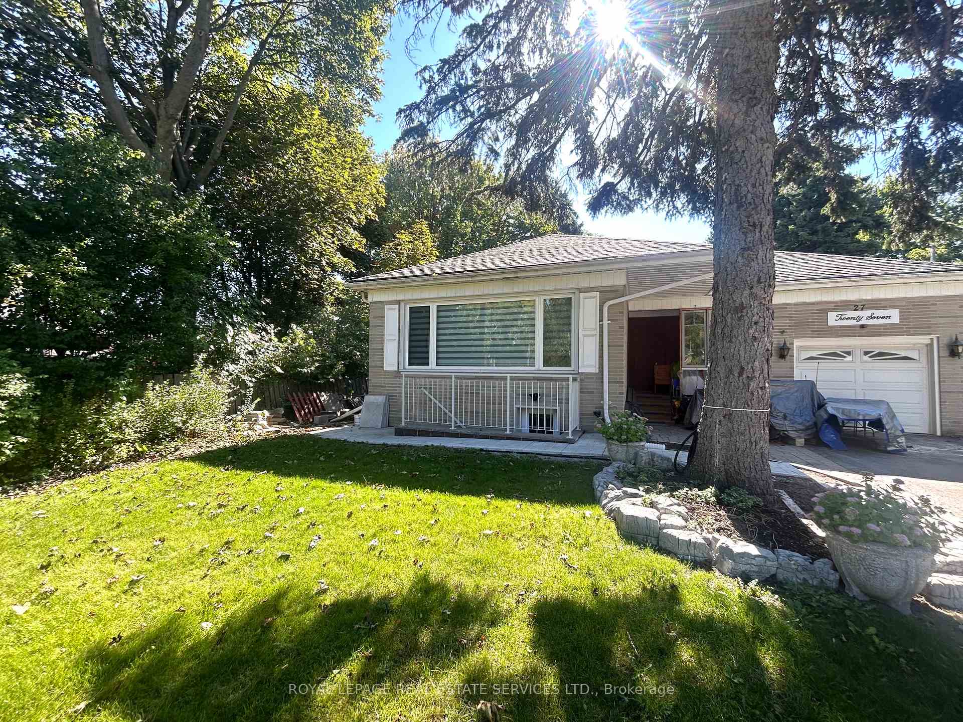 Photo 1 of 27 Frances Crescent, Scarborough, Agincourt South-Malvern West — HOMEH