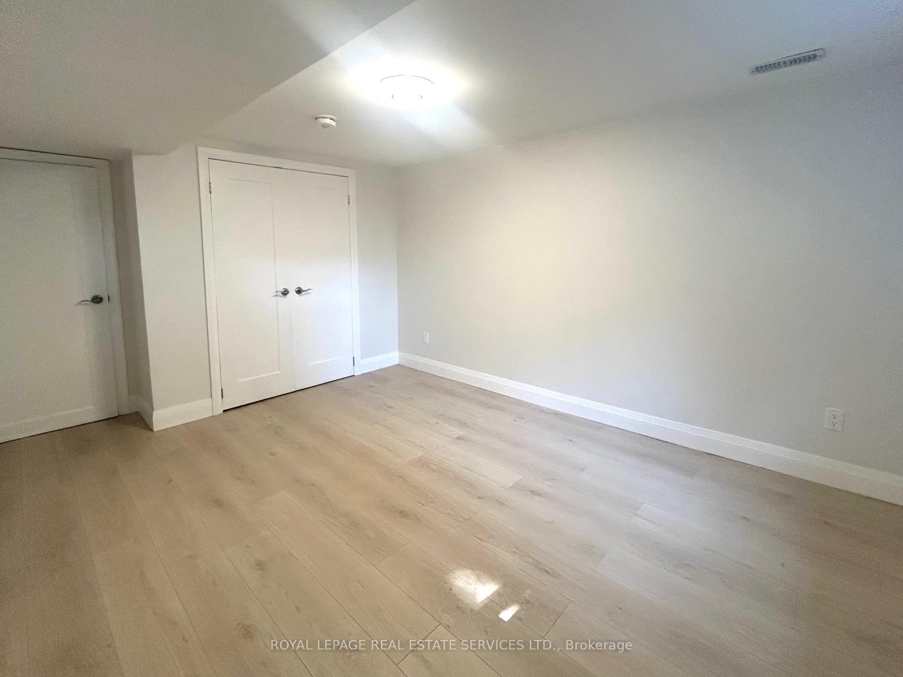 Photo 16 of 27 Frances Crescent, Scarborough, Agincourt South-Malvern West — HOMEH