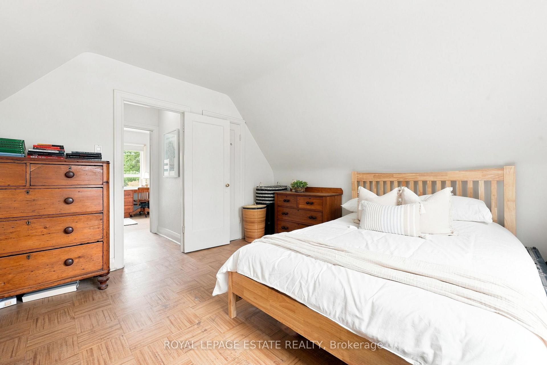 Photo 18 of 72 Manderley Drive, Scarborough, Birchcliffe-Cliffside — HOMEH