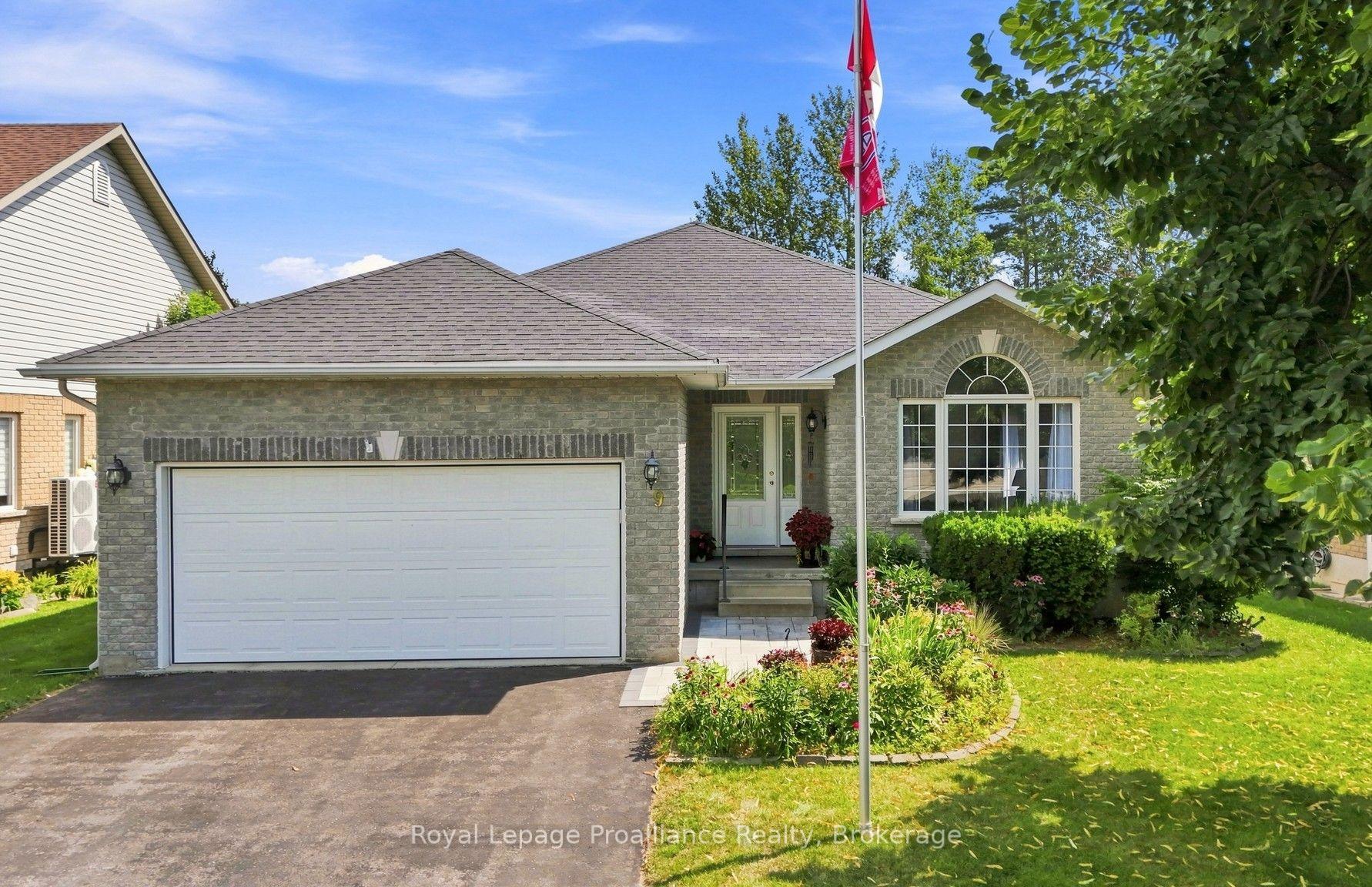Photo 2 of 9 Seneca Drive, Brighton — HOMEH