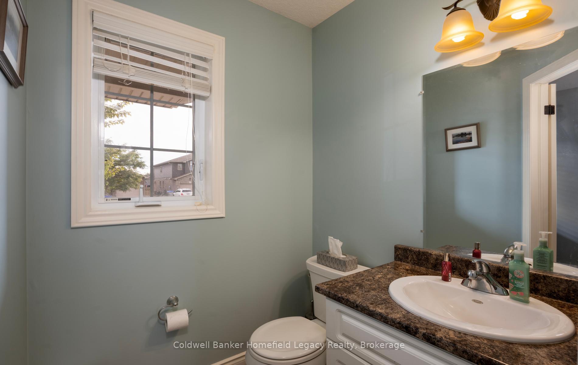 Photo 17 of 66 Edison Street N, St. Marys — HOMEH