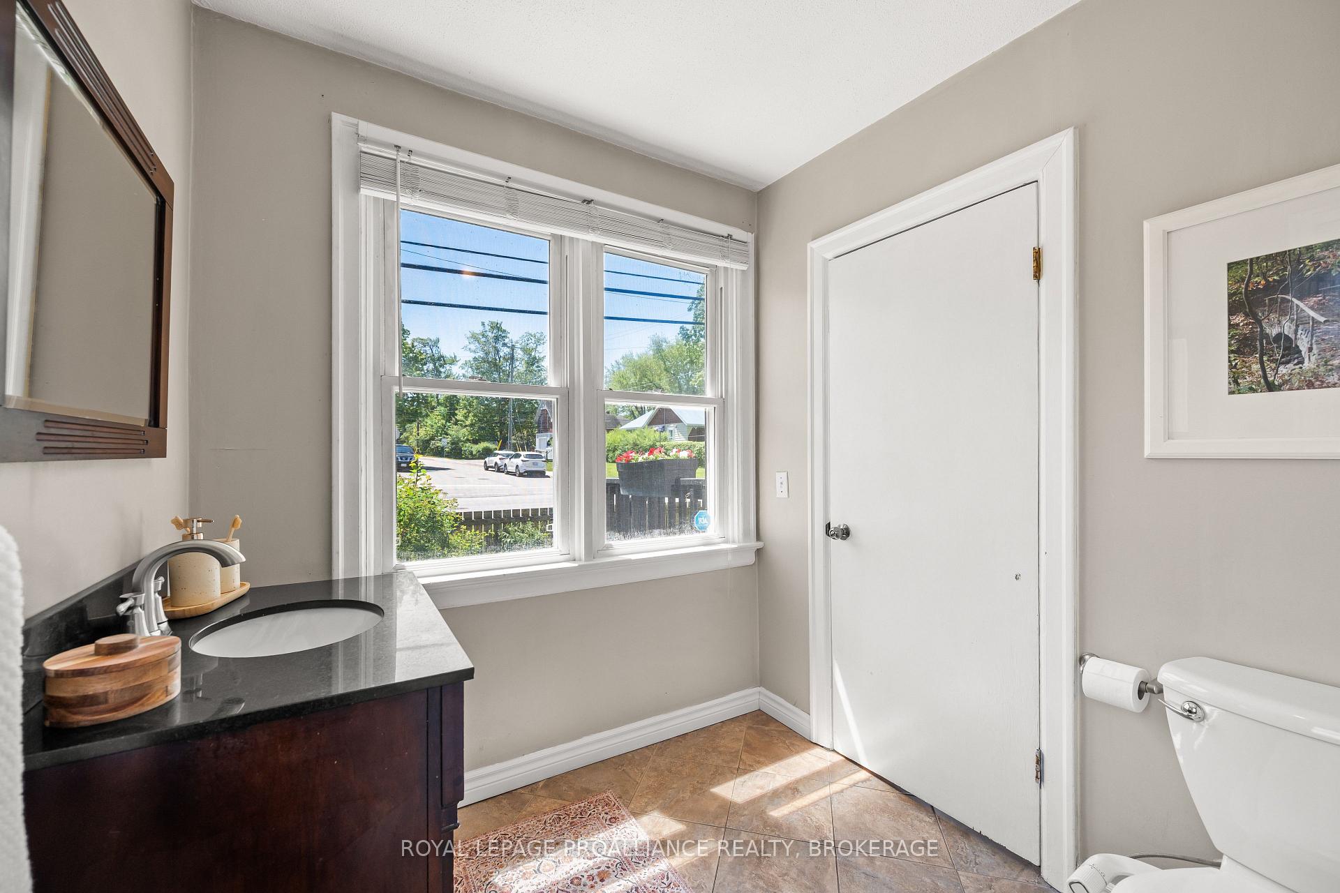 Photo 16 of 560 King Street W, Gananoque, Gananoque — HOMEH