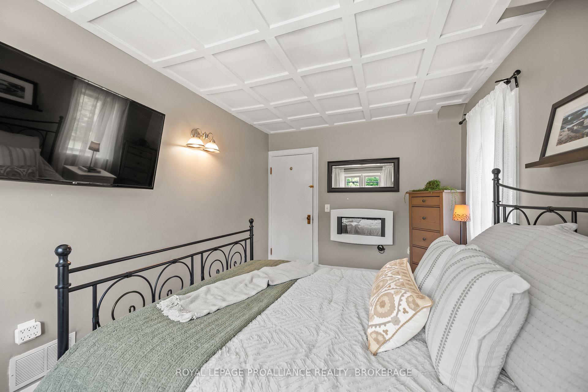 Photo 18 of 560 King Street W, Gananoque, Gananoque — HOMEH
