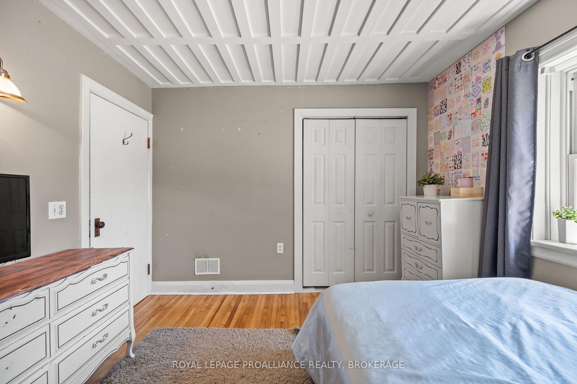 Photo 20 of 560 King Street W, Gananoque, Gananoque — HOMEH