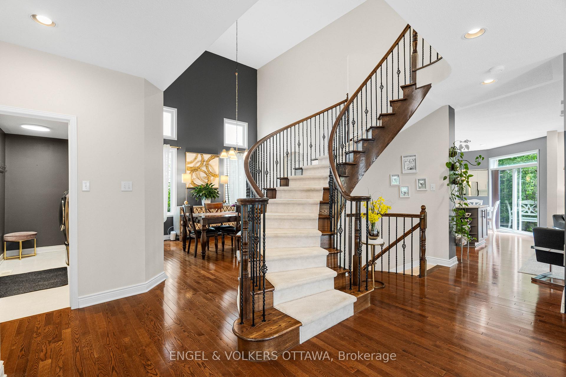 Photo 8 of 8 Glenrill Place, Ottawa, Kanata - Emerald Meadows/Trailwest — HOMEH