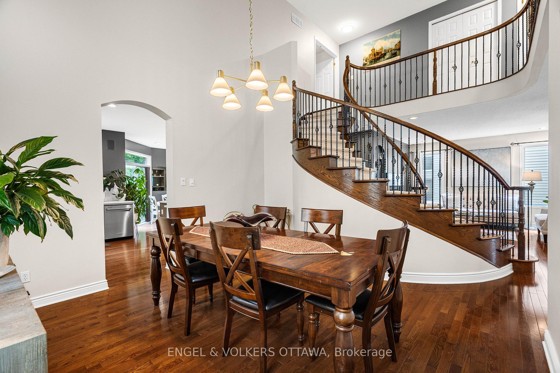 Photo 11 of 8 Glenrill Place, Ottawa, Kanata - Emerald Meadows/Trailwest — HOMEH