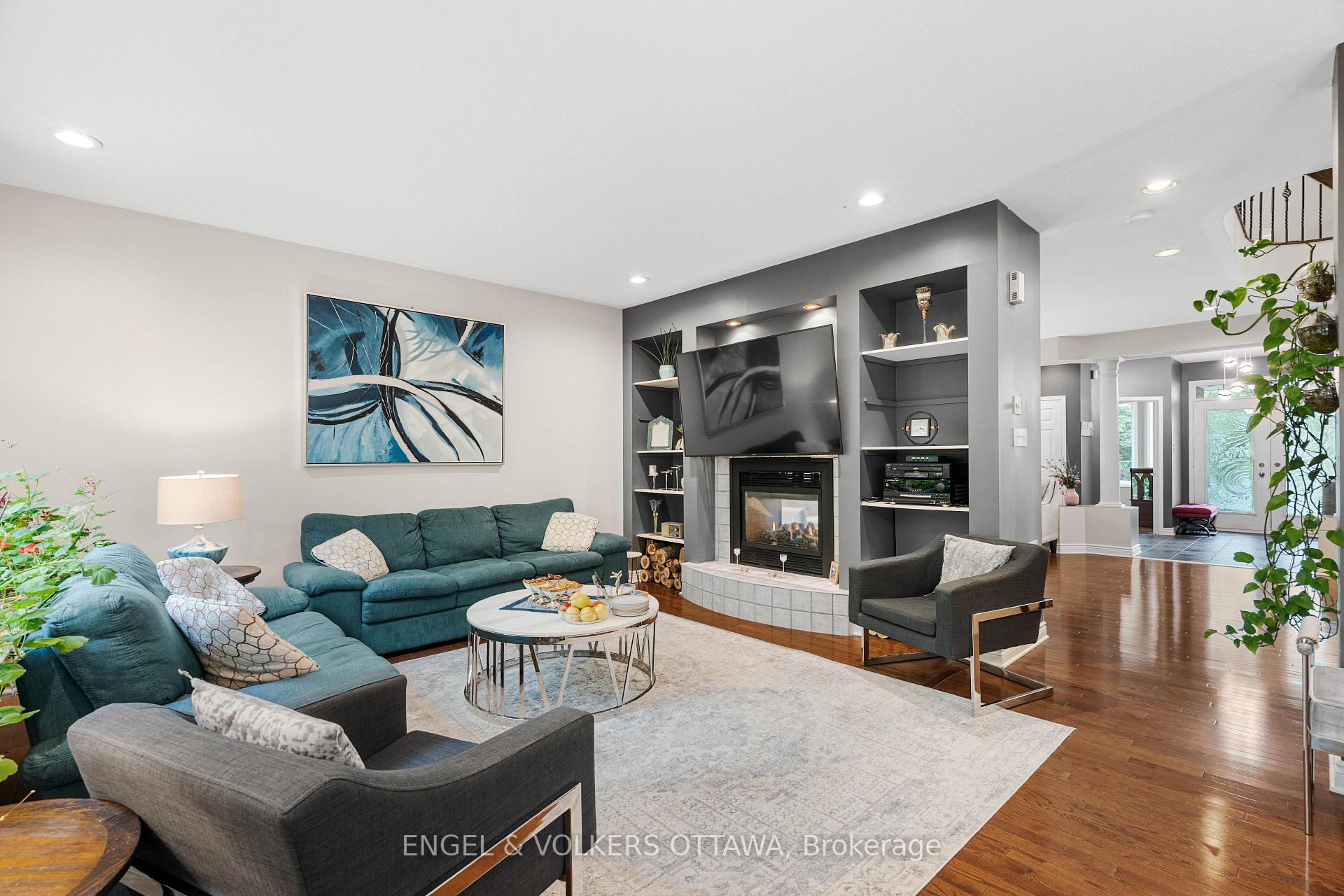 Photo 14 of 8 Glenrill Place, Ottawa, Kanata - Emerald Meadows/Trailwest — HOMEH