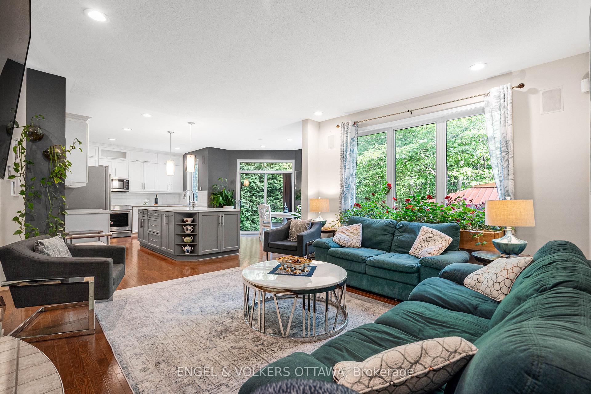 Photo 16 of 8 Glenrill Place, Ottawa, Kanata - Emerald Meadows/Trailwest — HOMEH