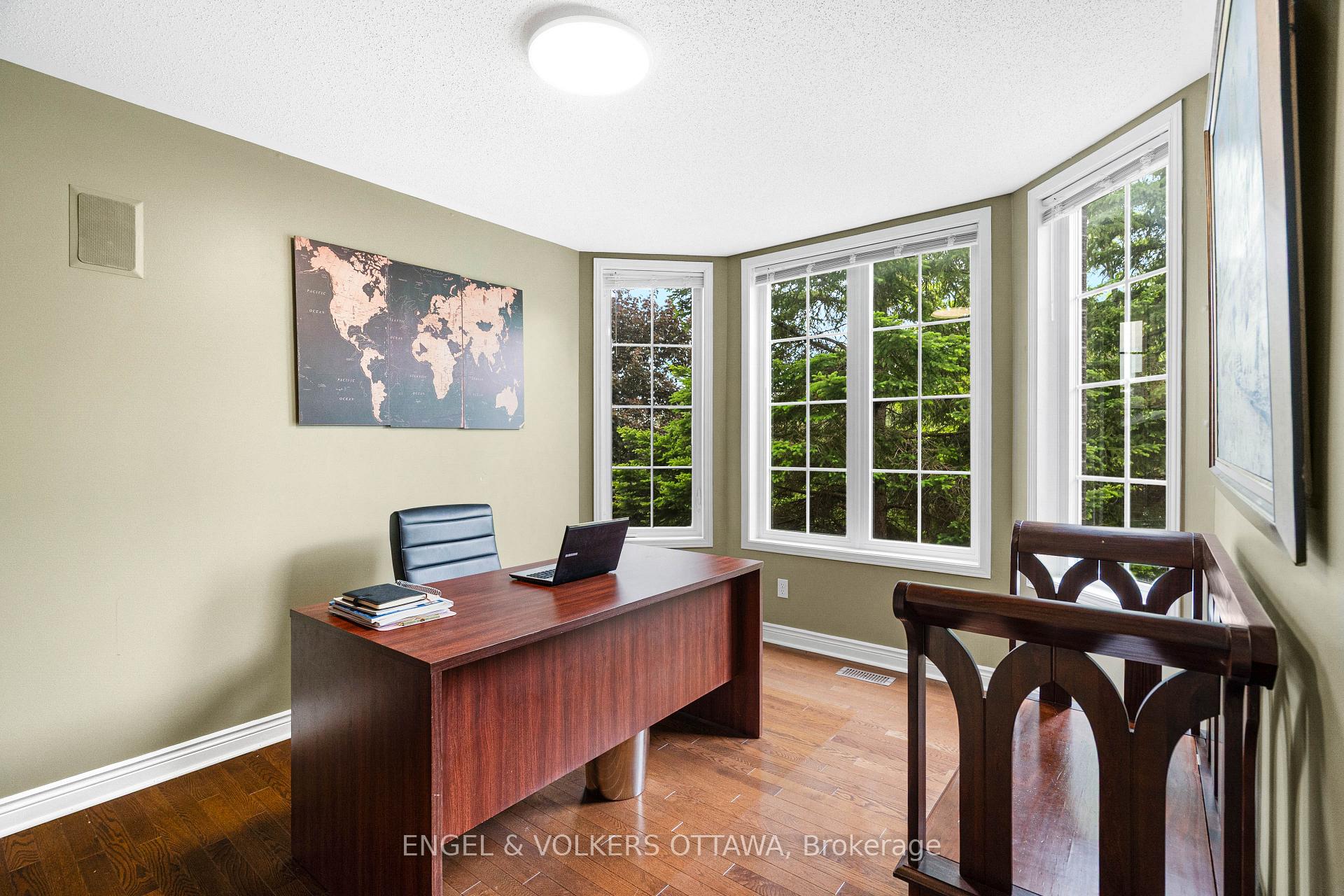 Photo 23 of 8 Glenrill Place, Ottawa, Kanata - Emerald Meadows/Trailwest — HOMEH