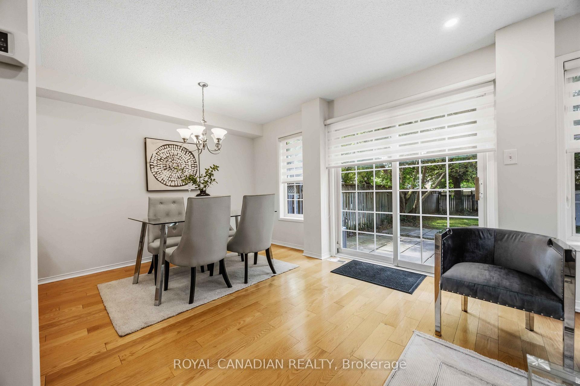 Photo 16 of 137 Stokely Crescent, Whitby, Downtown Whitby — HOMEH