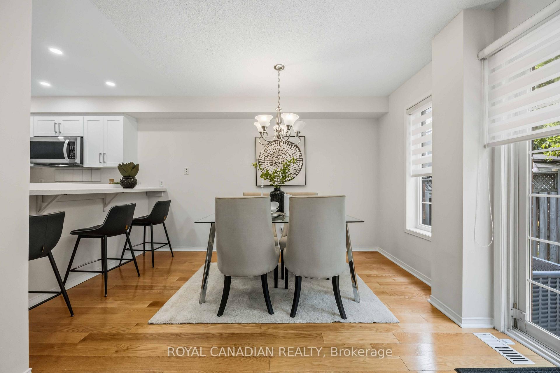 Photo 17 of 137 Stokely Crescent, Whitby, Downtown Whitby — HOMEH