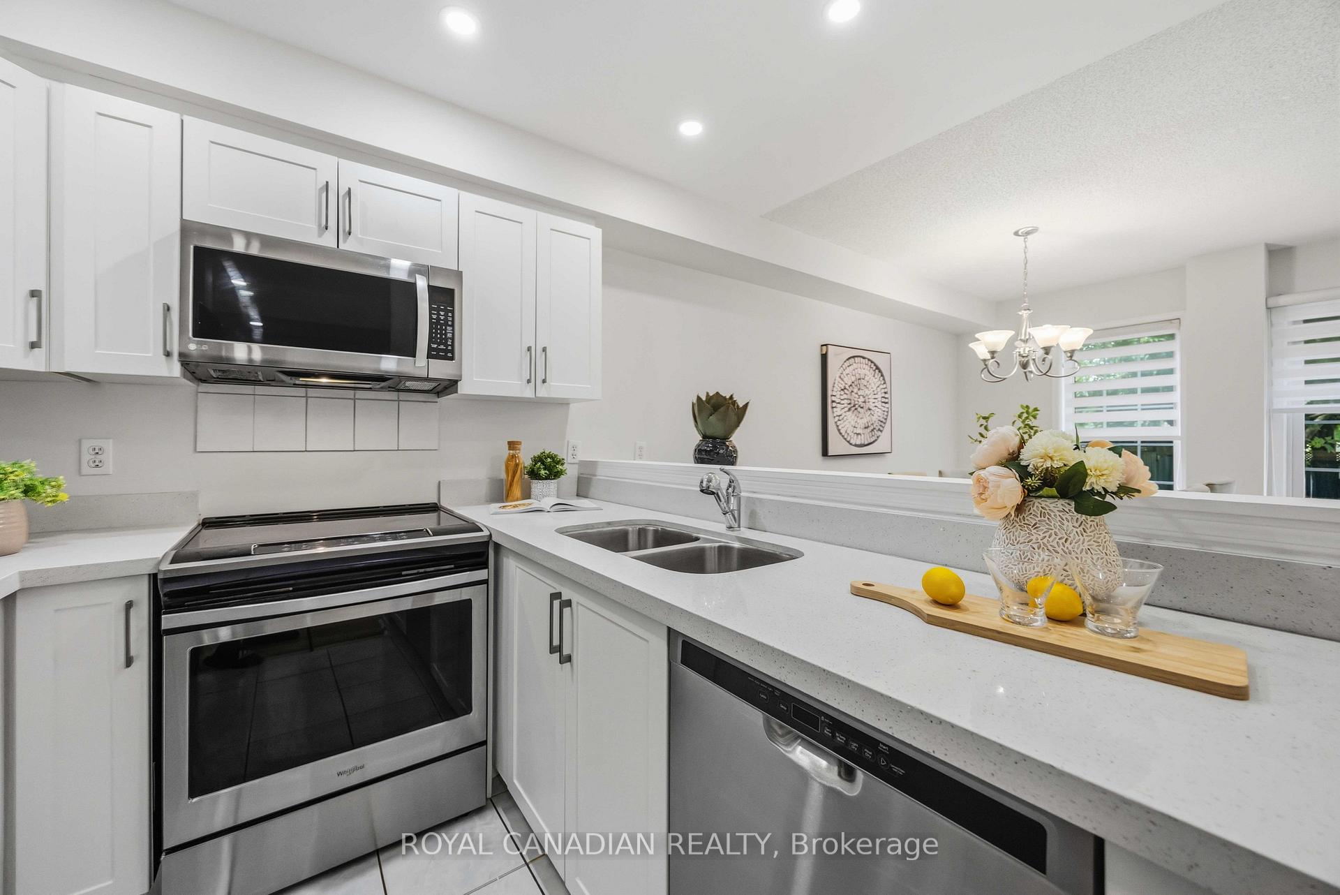 Photo 25 of 137 Stokely Crescent, Whitby, Downtown Whitby — HOMEH