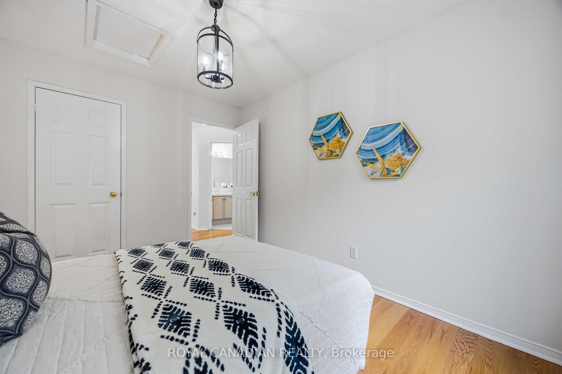 Photo 36 of 137 Stokely Crescent, Whitby, Downtown Whitby — HOMEH