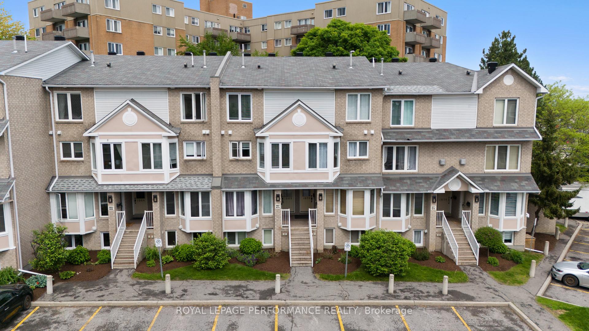 Photo 26 of 1668 Locksley Lane, Ottawa, Beaconwood — HOMEH