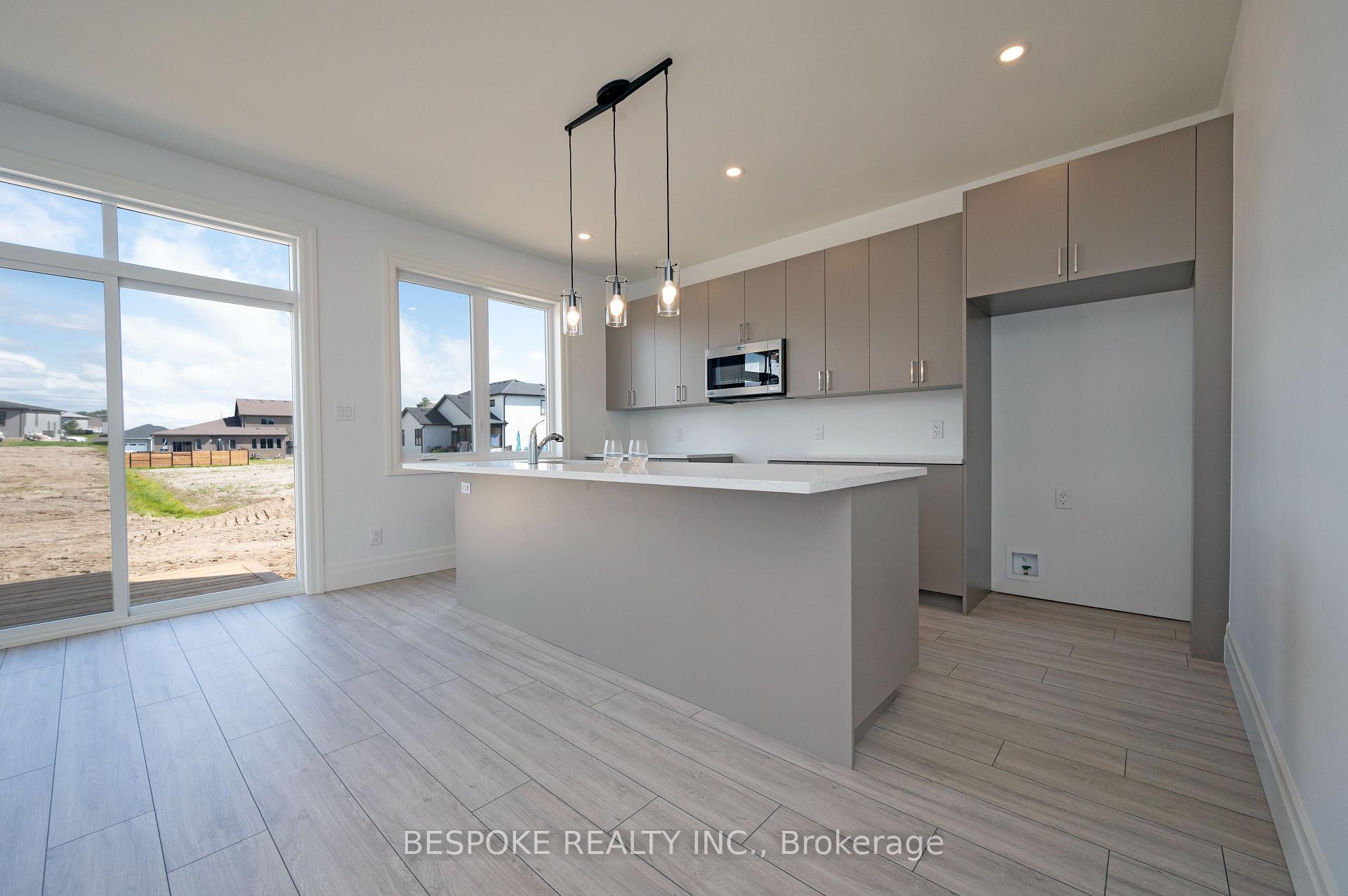 Photo 3 of 212 Beasley Crescent, Prince Edward County, Hallowell Ward — HOMEH